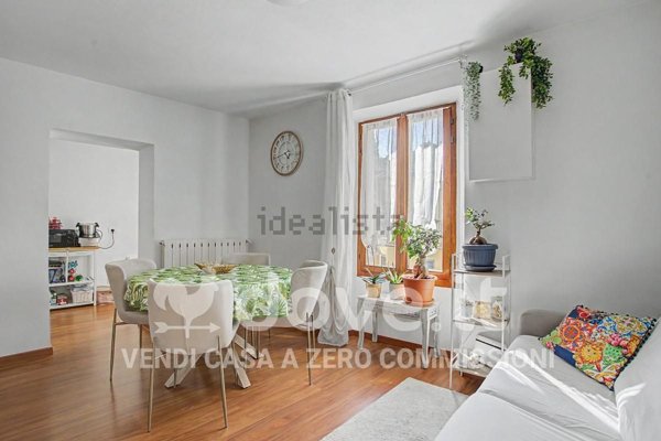 appartamento in vendita a Marchirolo