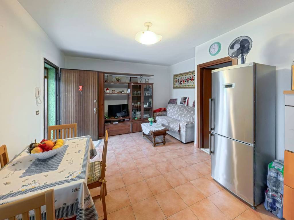 appartamento in vendita a Marchirolo