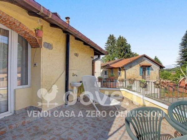 casa indipendente in vendita a Marchirolo