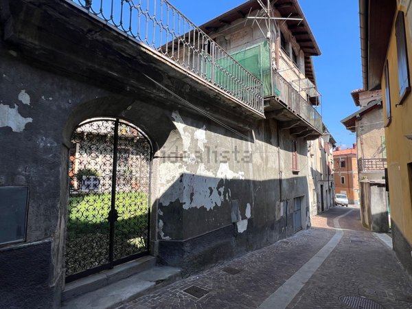 appartamento in vendita a Marchirolo