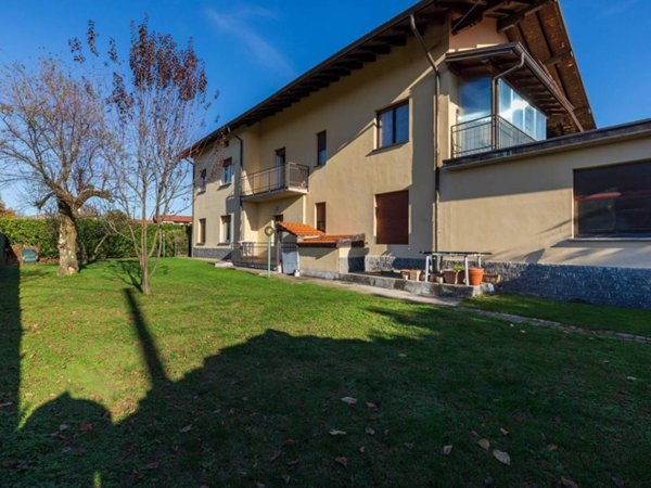 appartamento in vendita a Marchirolo