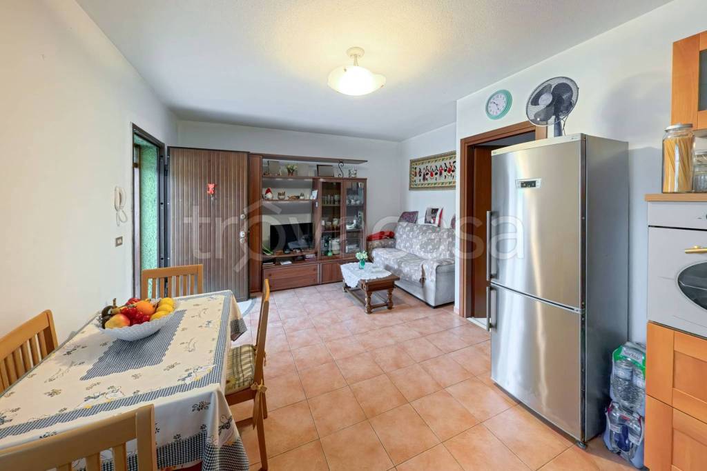 appartamento in vendita a Marchirolo