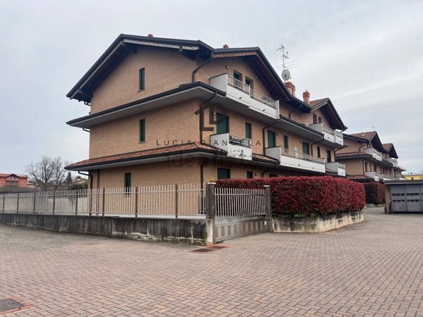 appartamento in vendita a Marnate
