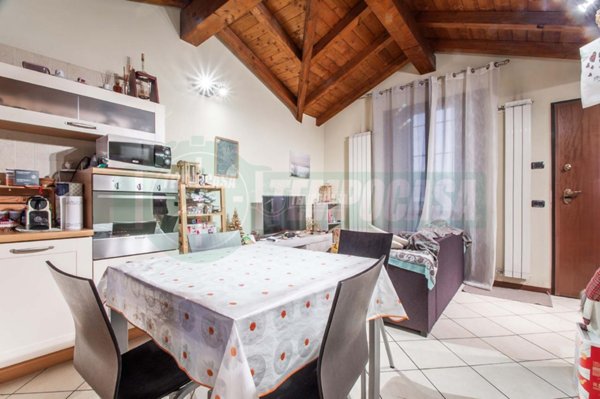appartamento in vendita a Marnate