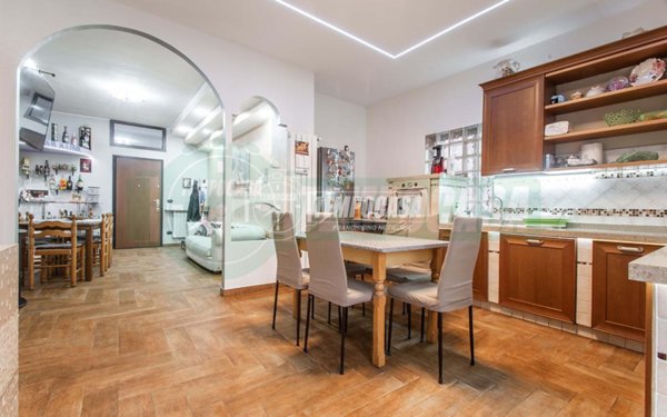 casa indipendente in vendita a Marnate