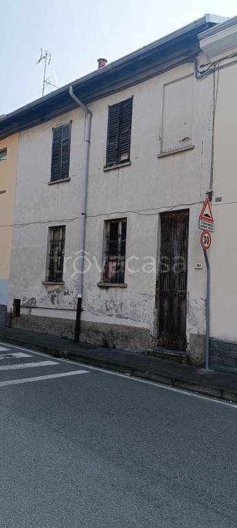 casa indipendente in vendita a Marnate