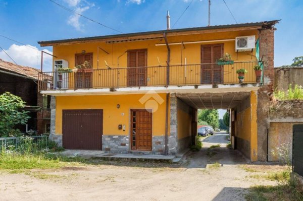 casa indipendente in vendita a Marnate in zona Nizzolina