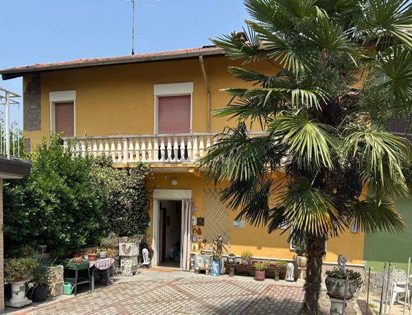appartamento in vendita a Marnate