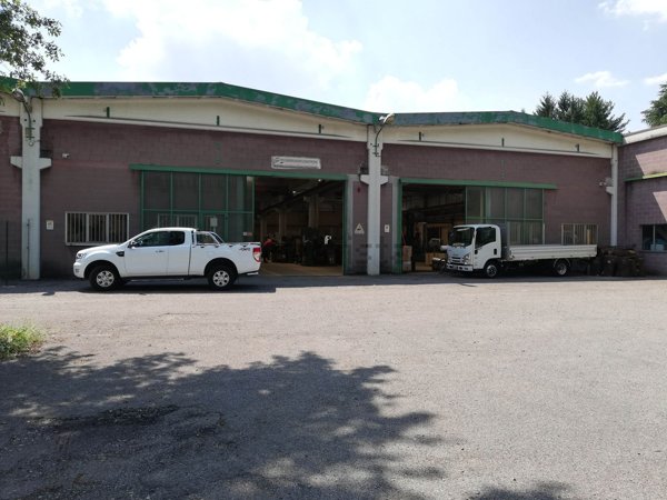 capannone in vendita a Marnate