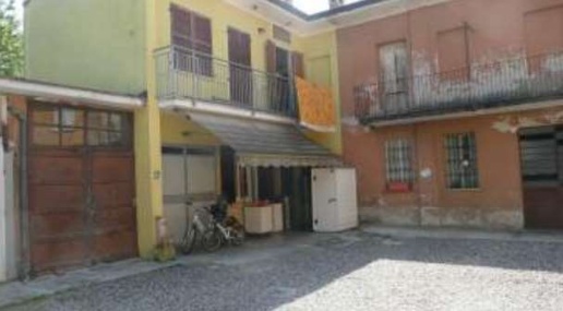 esavano in vendita a Marnate