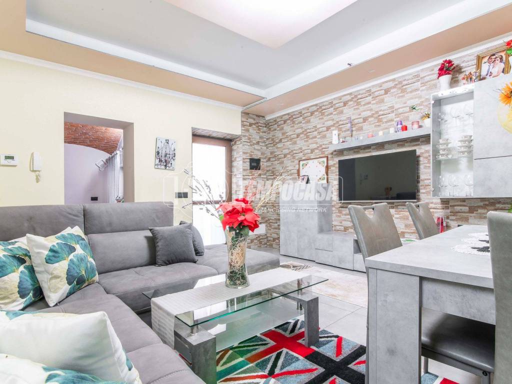 appartamento in vendita a Marnate