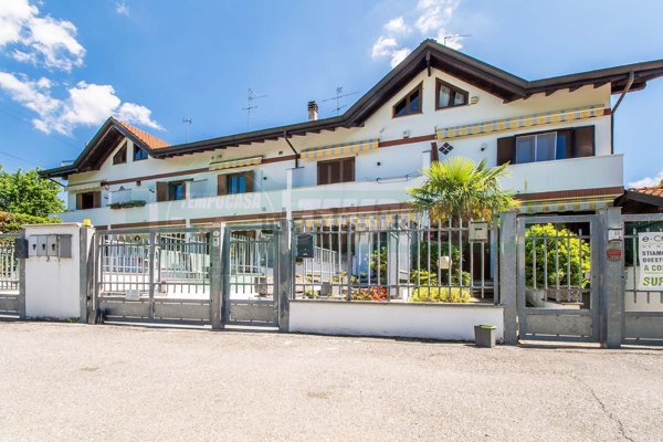 casa indipendente in vendita a Marnate