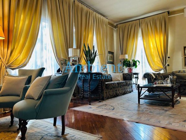 casa indipendente in vendita a Marnate