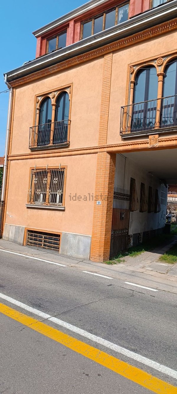 casa indipendente in vendita a Marnate