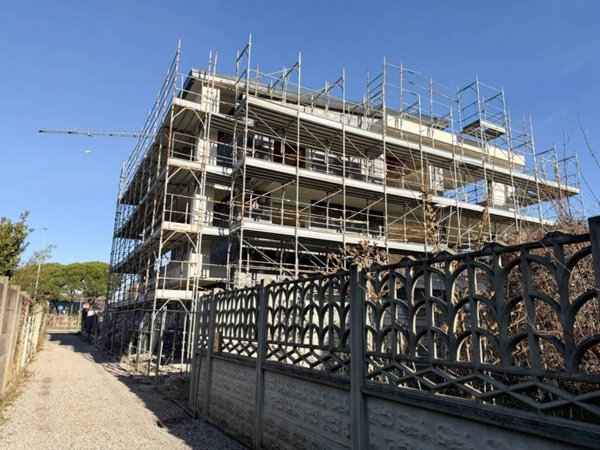 appartamento in vendita a Marnate