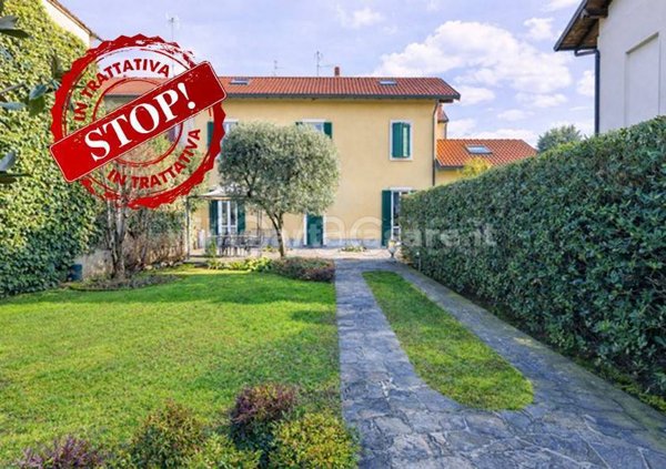 casa indipendente in vendita a Marnate