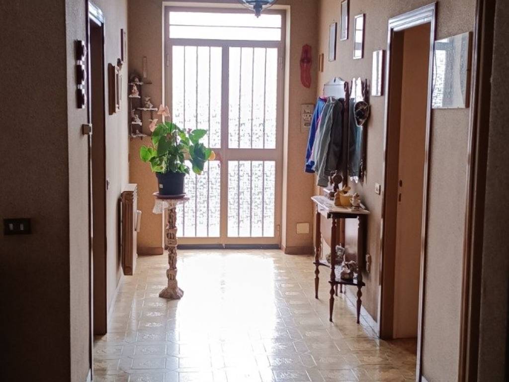 casa indipendente in vendita a Marnate