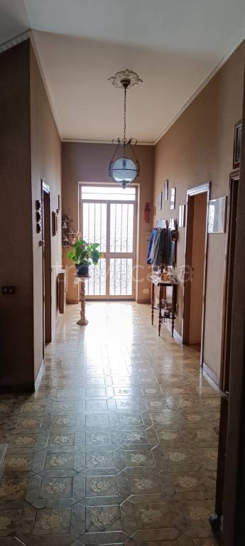 casa indipendente in vendita a Marnate