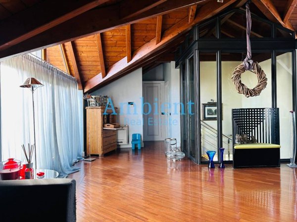 casa indipendente in vendita a Marnate