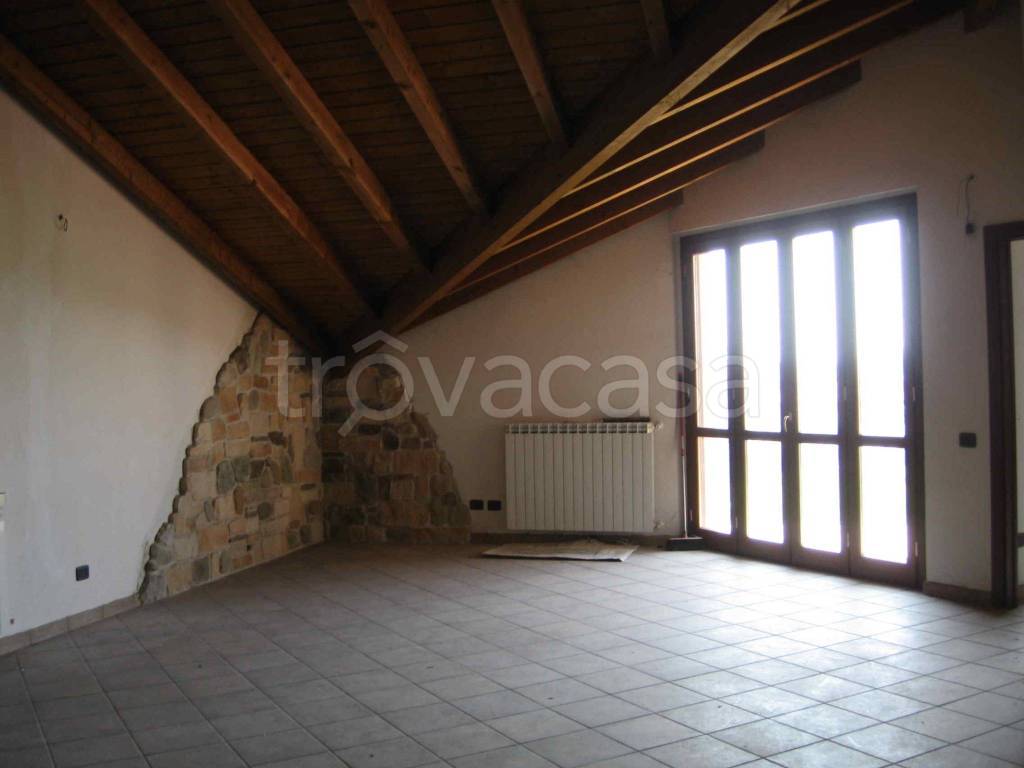 appartamento in vendita a Marnate in zona Nizzolina