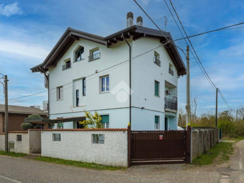 appartamento in vendita a Marnate