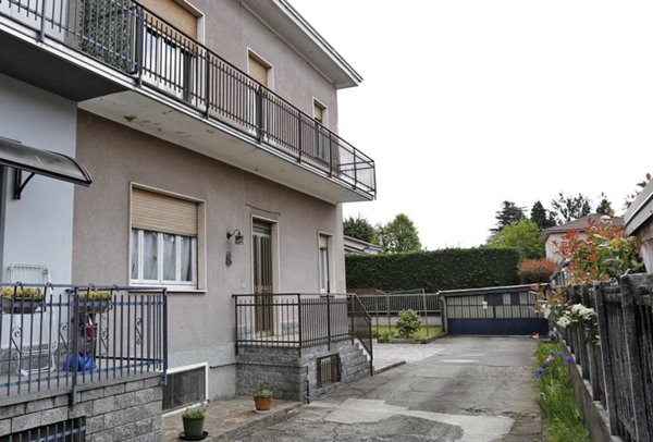 casa indipendente in vendita a Marnate