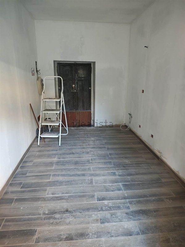 appartamento in vendita a Marnate in zona Nizzolina