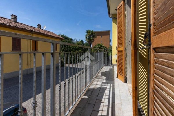 casa indipendente in vendita a Marnate