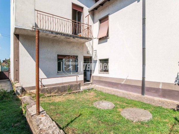 casa indipendente in vendita a Marnate in zona Nizzolina