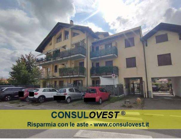 appartamento in vendita a Marnate in zona Nizzolina
