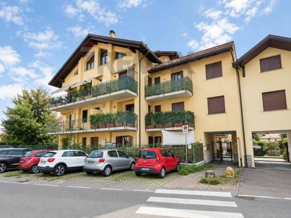 appartamento in vendita a Marnate in zona Nizzolina