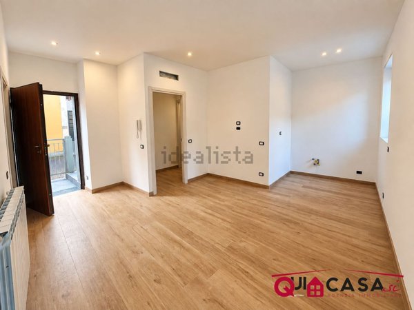 appartamento in vendita a Marnate in zona Nizzolina