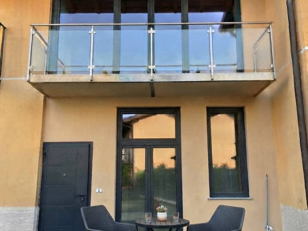 casa indipendente in vendita a Marnate in zona Nizzolina