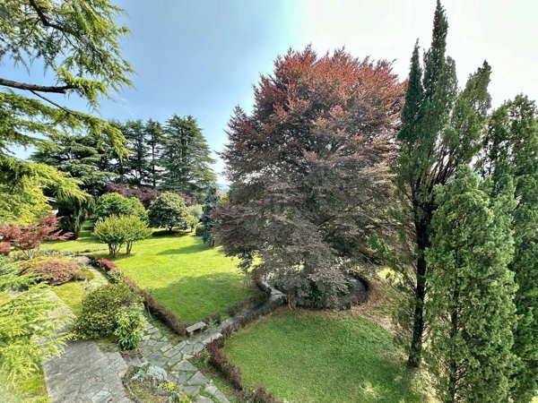 casa indipendente in vendita a Mercallo