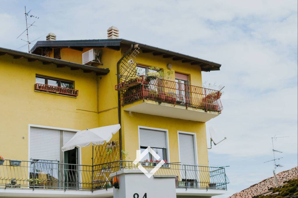 appartamento in vendita a Mercallo