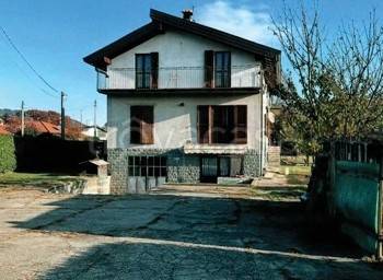 casa indipendente in vendita a Mercallo