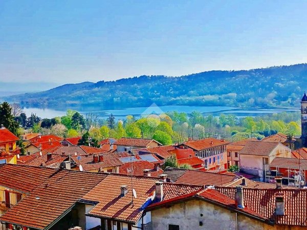 appartamento in vendita a Mercallo
