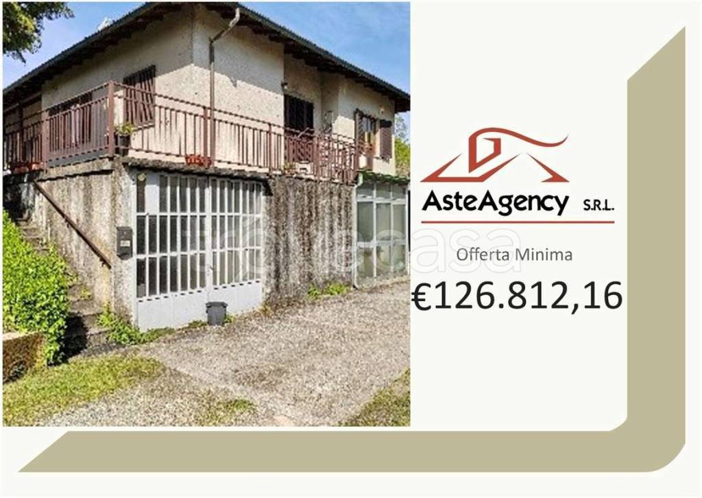 casa indipendente in vendita a Mercallo