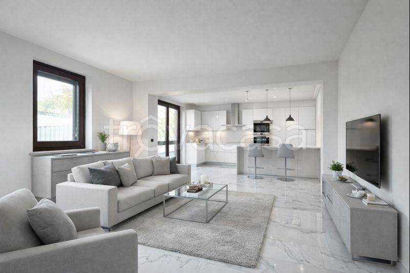 casa indipendente in vendita a Mercallo