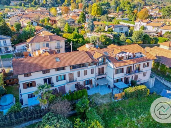 appartamento in vendita a Mercallo