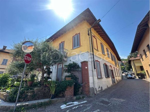 appartamento in vendita a Mercallo