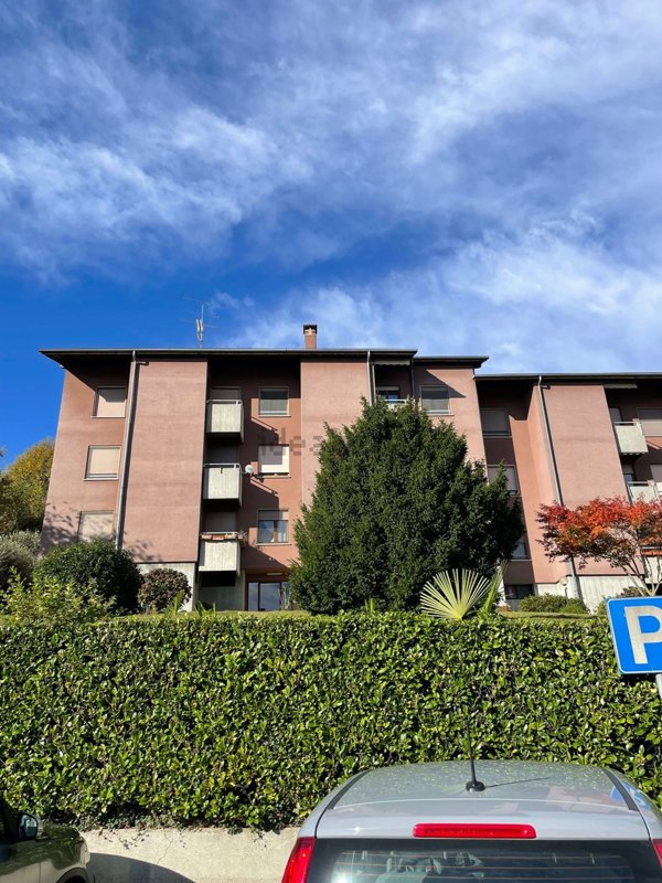 appartamento in vendita a Mercallo