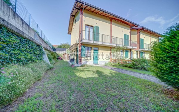 appartamento in vendita a Mercallo