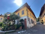 appartamento in vendita a Mercallo