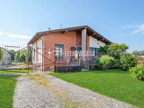 appartamento in vendita a Mercallo