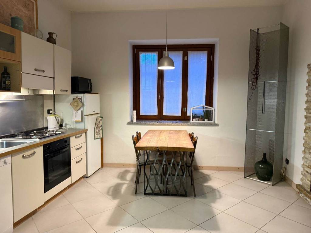 appartamento in vendita a Mercallo