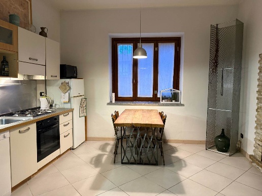 appartamento in vendita a Mercallo