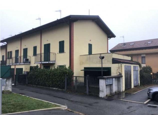 casa indipendente in vendita a Mercallo