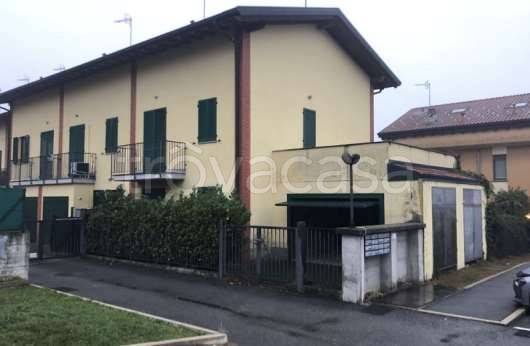 casa indipendente in vendita a Mercallo