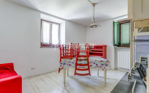 appartamento in vendita a Mercallo